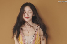 娱乐吃瓜姐娜扎英语,娱乐界的瓜田女王，英语风采独领风骚